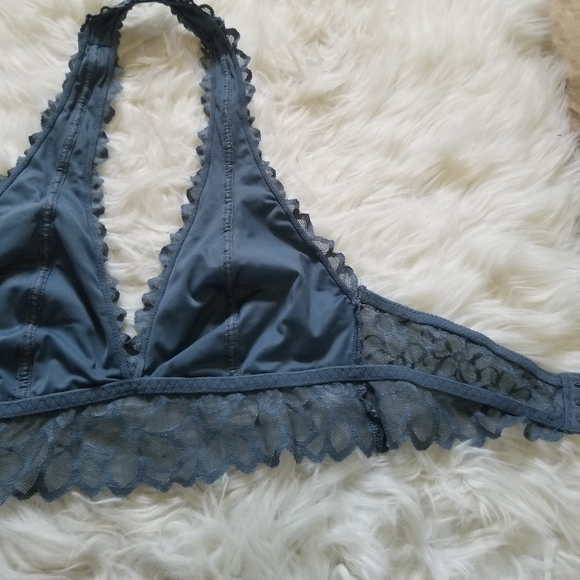 PINK VS Halter Lace Bralette Small - Picture 7 of 10